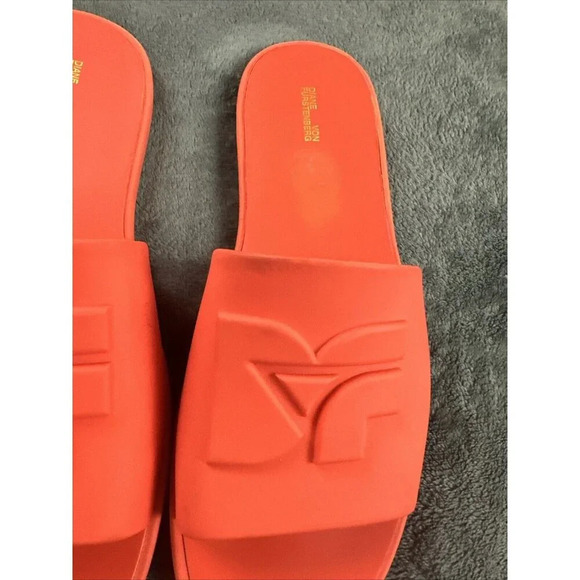 Diane Von Furstenberg "Kellan" Orange Rubber Slide Sandals w/Logo 8M MSRP $200 - Picture 13 of 16